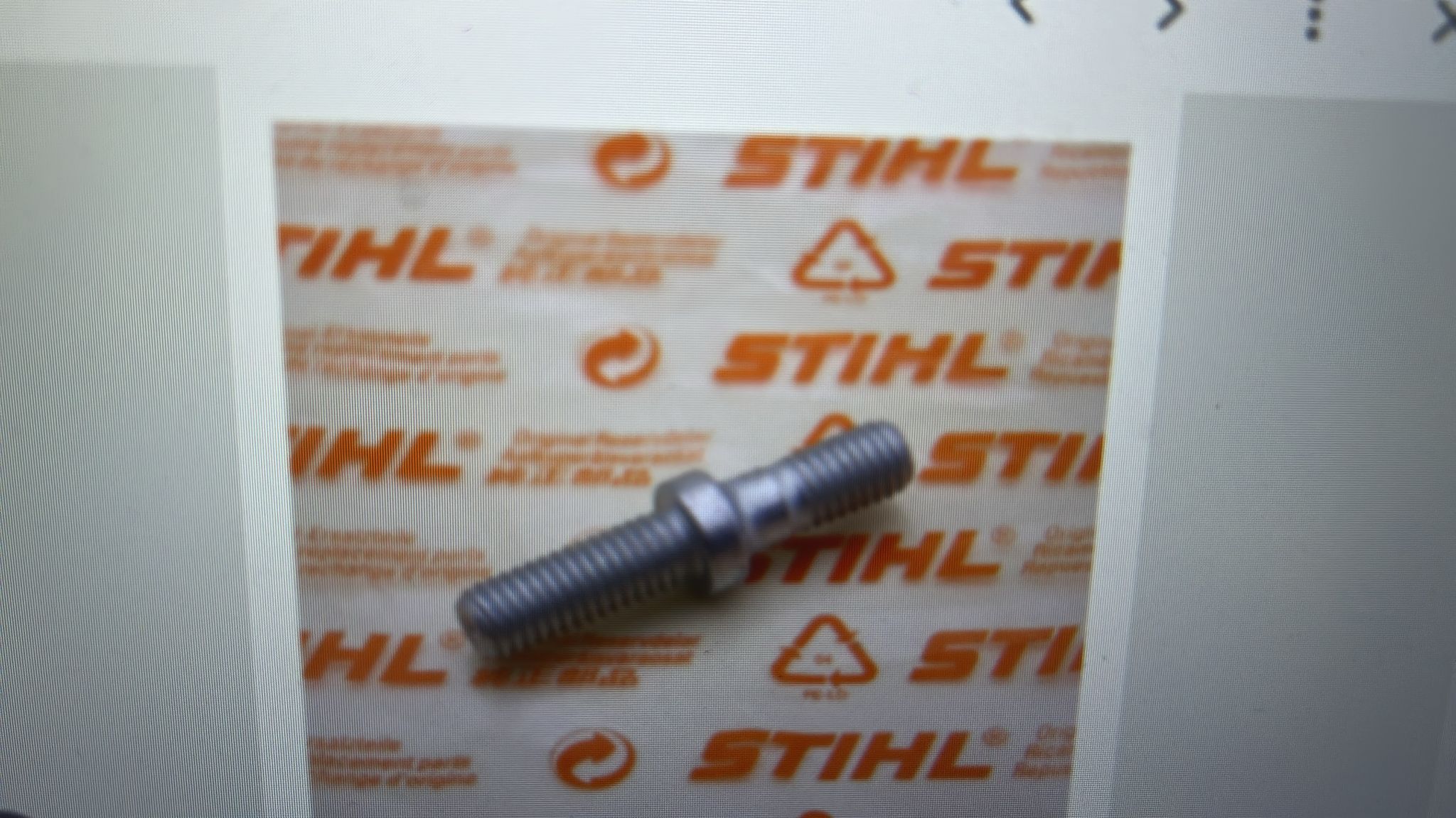 00006642406 SURUB/PREZON M8 STIHL MS 462